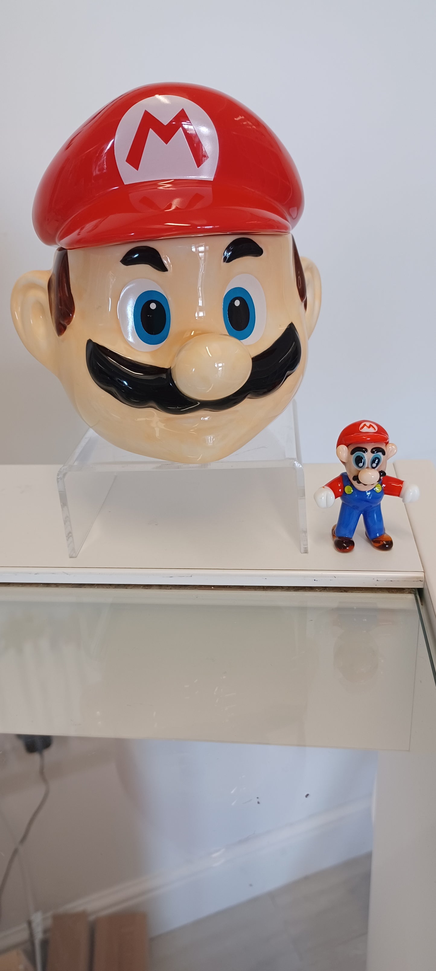 Glass Mario