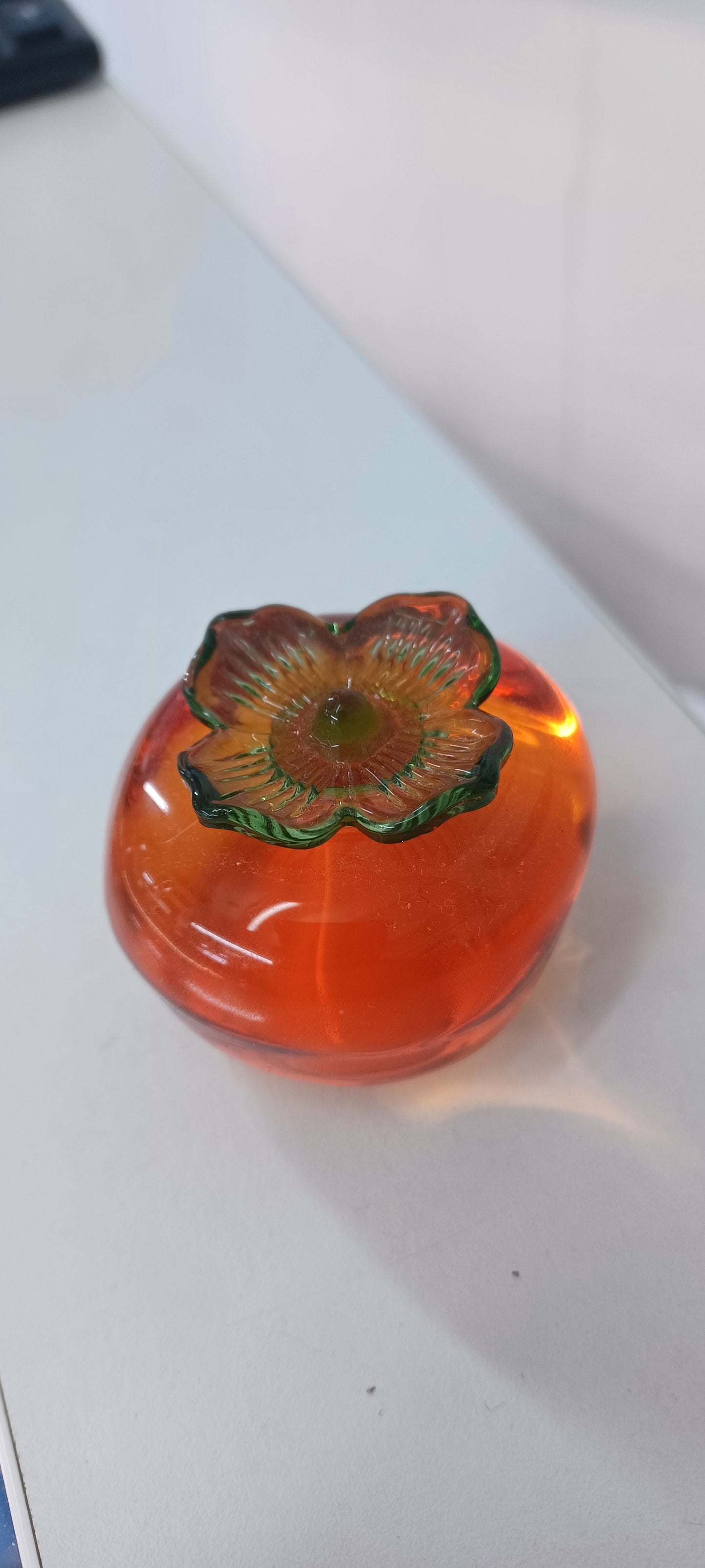 Glass Tomato