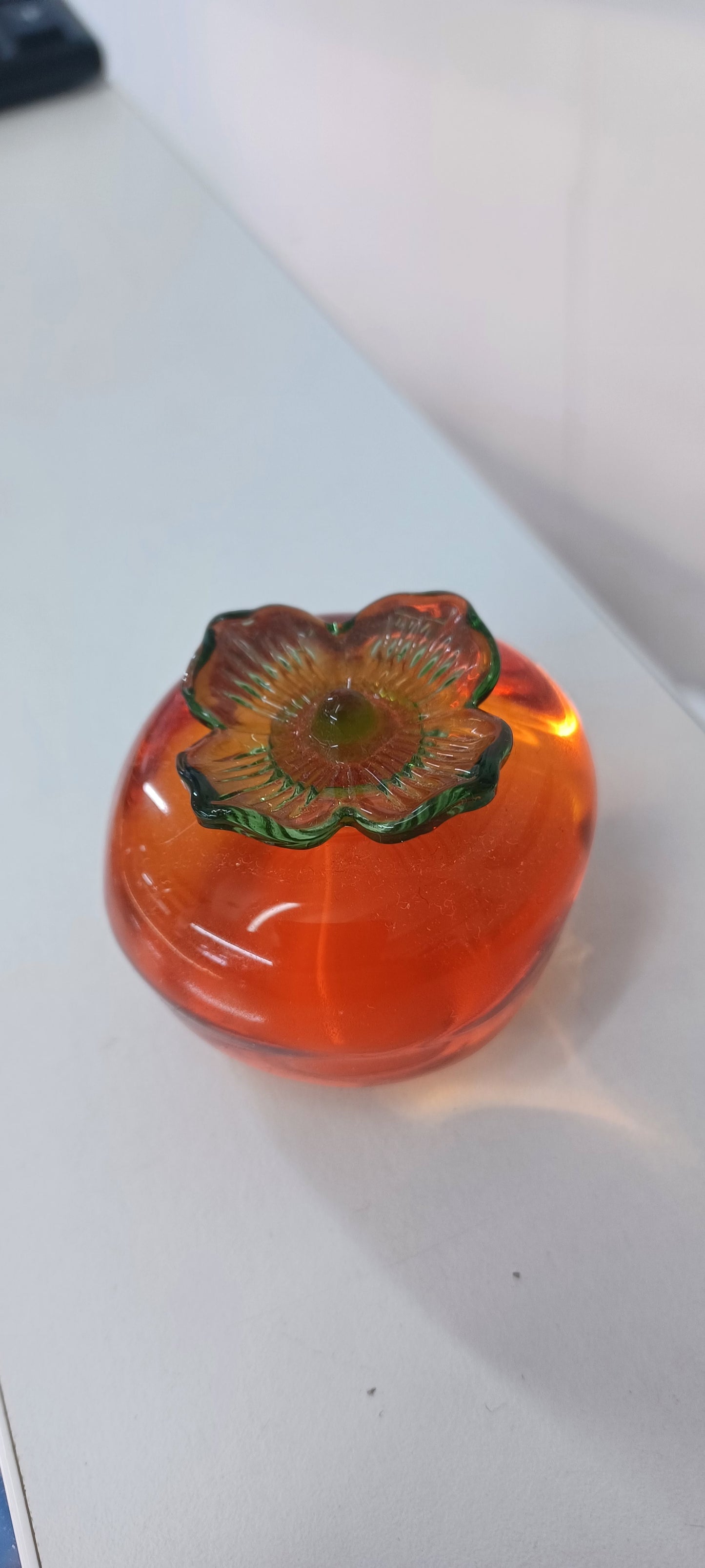 Glass Tomato